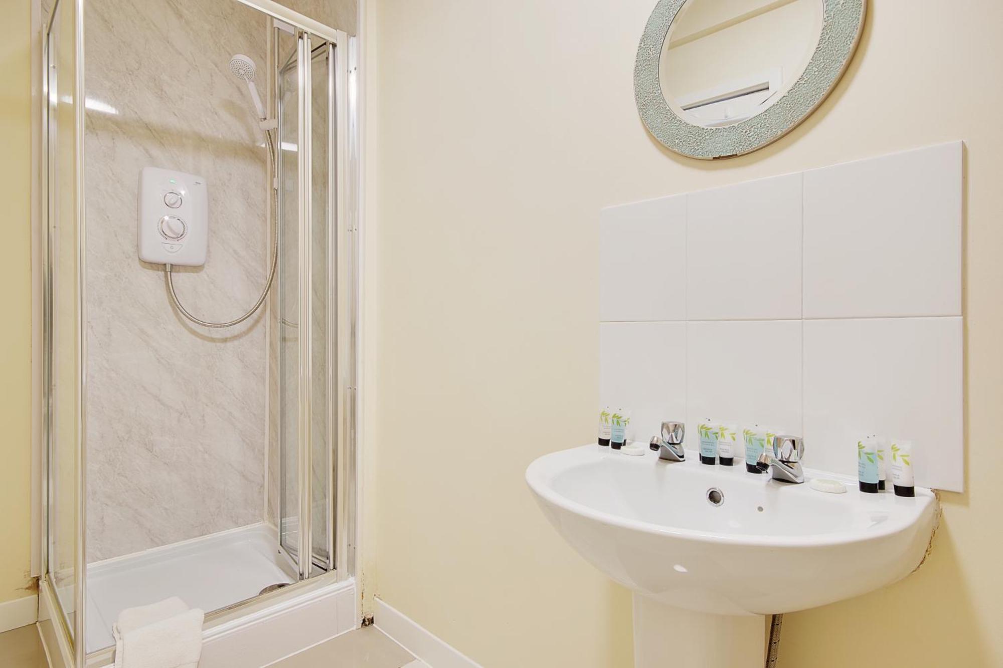 Hotel Azure Beach Bournemouth Esterno foto