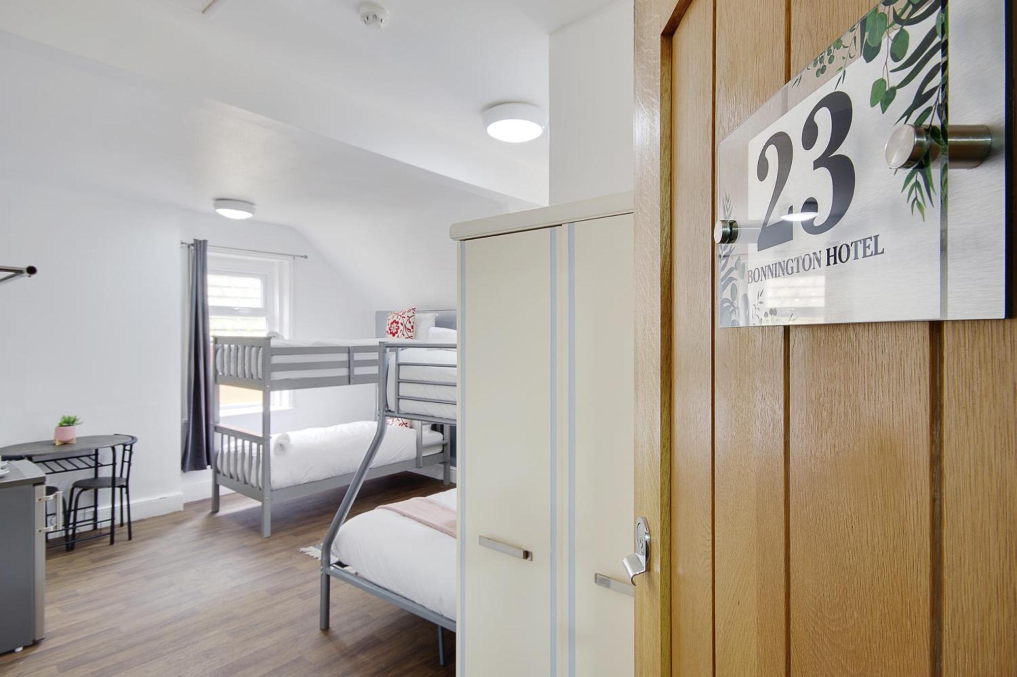 Hotel Azure Beach Bournemouth Esterno foto