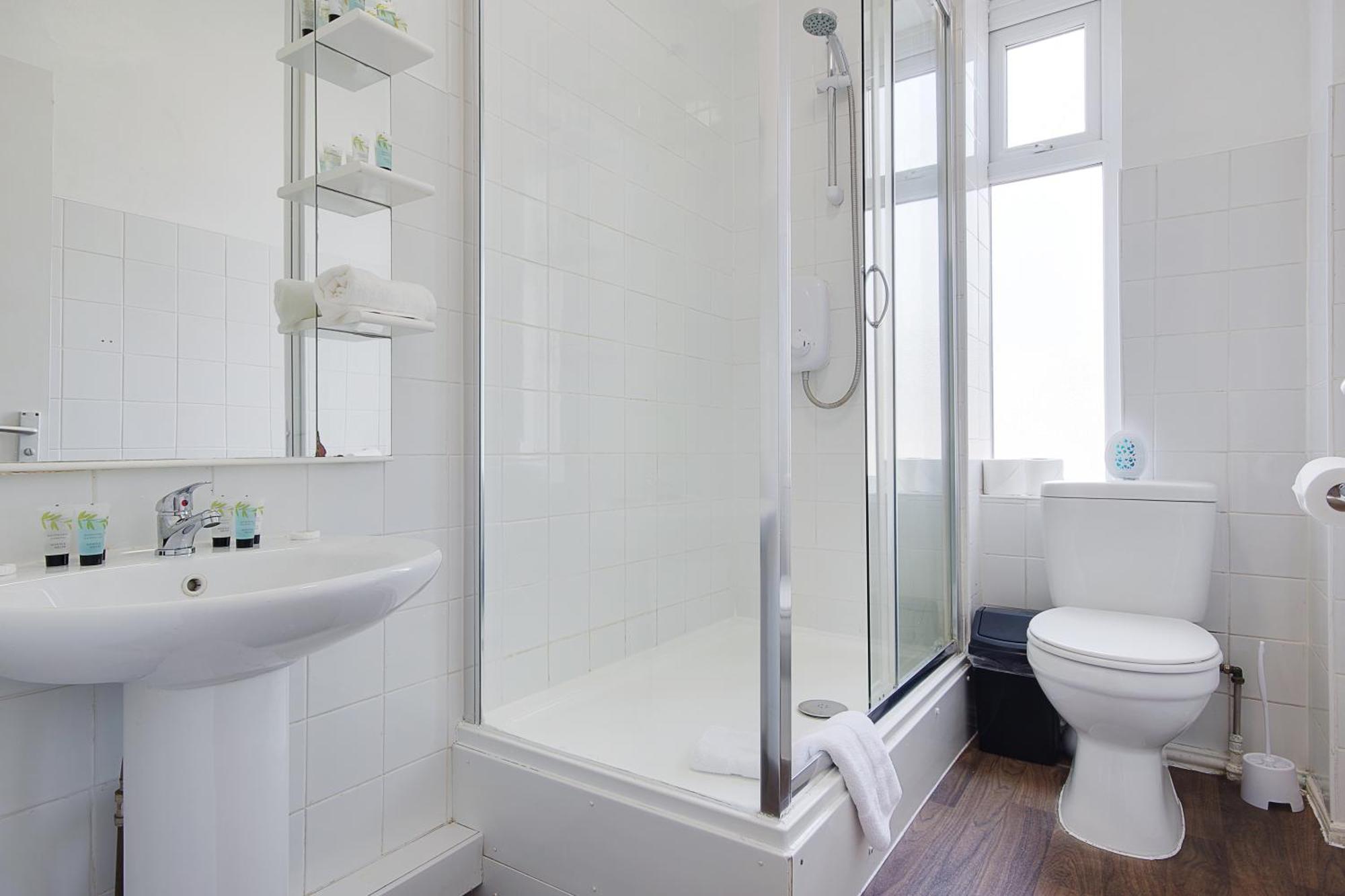 Hotel Azure Beach Bournemouth Esterno foto