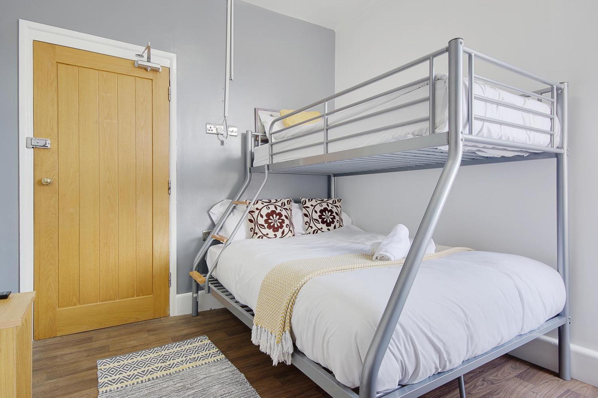 Hotel Azure Beach Bournemouth Esterno foto