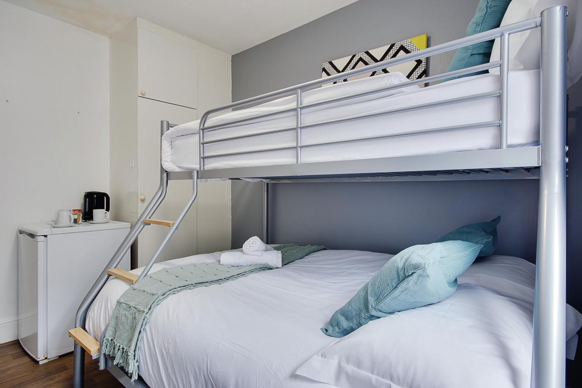 Hotel Azure Beach Bournemouth Esterno foto